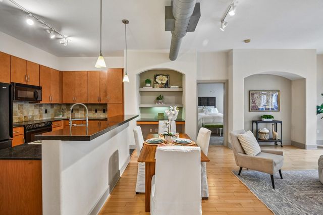 1901 Post Oak Boulevard 2607, Houston, TX 77056