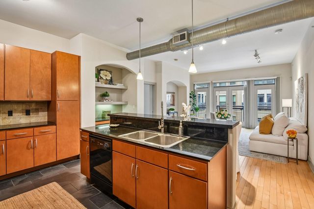 1901 Post Oak Boulevard 2607, Houston, TX 77056