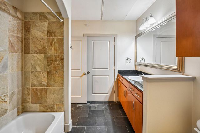 1901 Post Oak Boulevard 2607, Houston, TX 77056