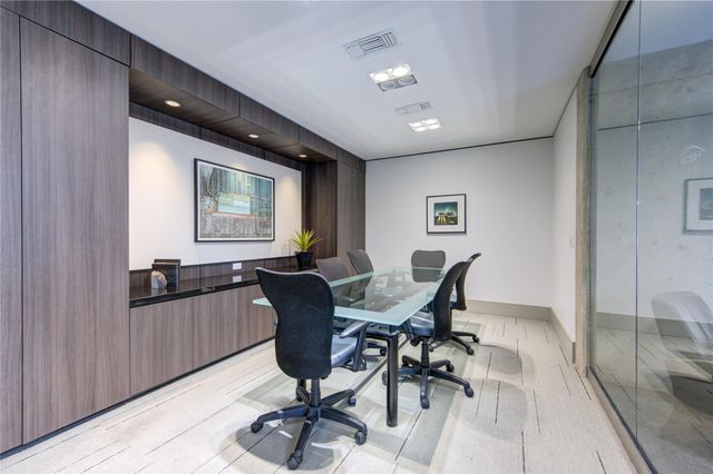 1901 Post Oak Boulevard 2607, Houston, TX 77056