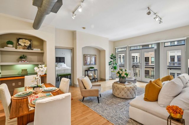 1901 Post Oak Boulevard 2607, Houston, TX 77056
