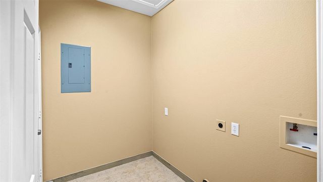 521 12th Street, San Leon, TX 77539