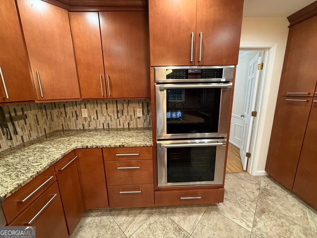 355 Dix Lee On Drive, Fayetteville, GA 30214