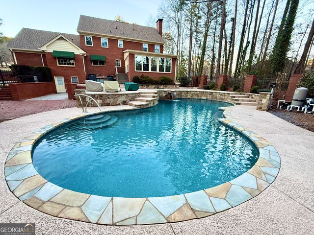 355 Dix Lee On Drive, Fayetteville, GA 30214