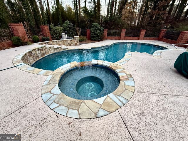 355 Dix Lee On Drive, Fayetteville, GA 30214