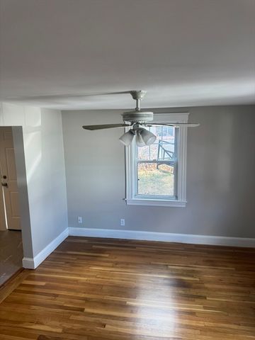 26 Hobson St, Methuen, MA 01844