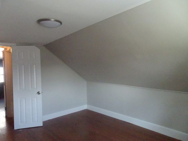 26 Hobson St, Methuen, MA 01844