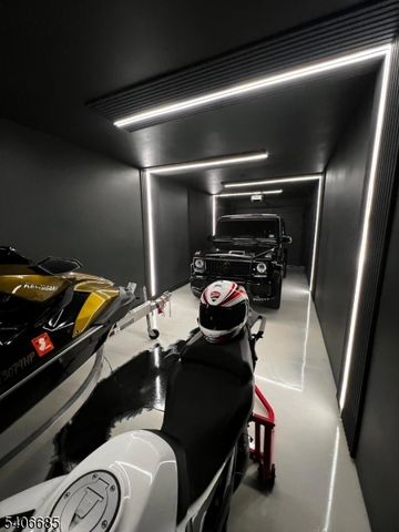 6 Harbor Front Ter 6, Elizabeth City, NJ 07206