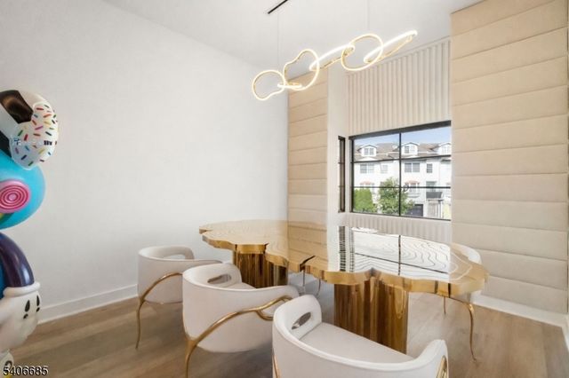 6 Harbor Front Ter 6, Elizabeth City, NJ 07206