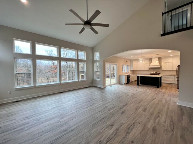 9412 Grand Summit Drive, Fenton, MI 48430