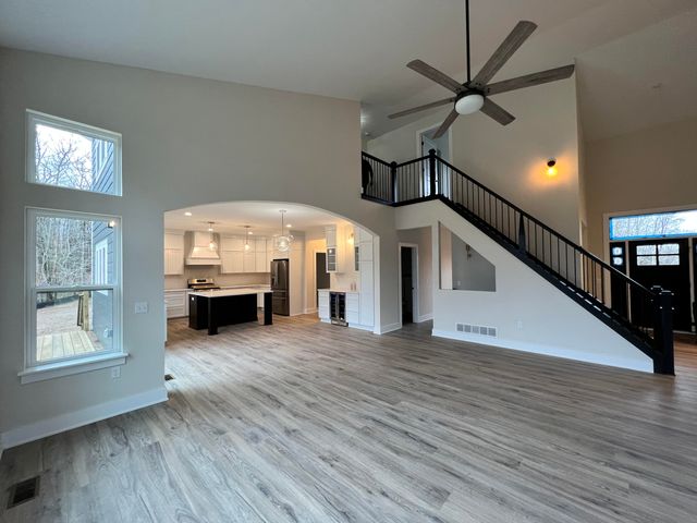 9412 Grand Summit Drive, Fenton, MI 48430