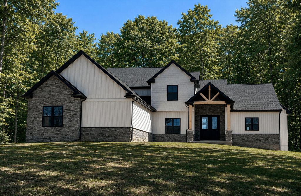 9412 Grand Summit Drive, Fenton, MI 48430