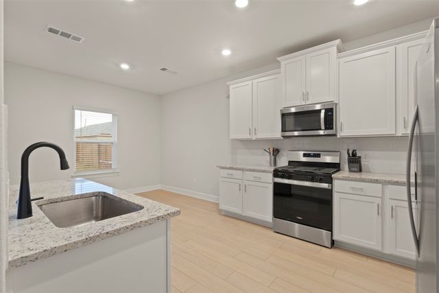 1205 Ginsburg Lane, Princeton, TX 75407