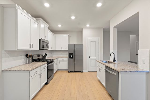 1205 Ginsburg Lane, Princeton, TX 75407