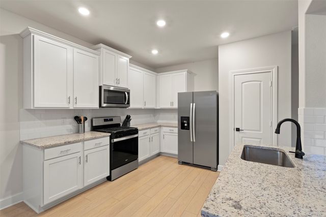 1205 Ginsburg Lane, Princeton, TX 75407