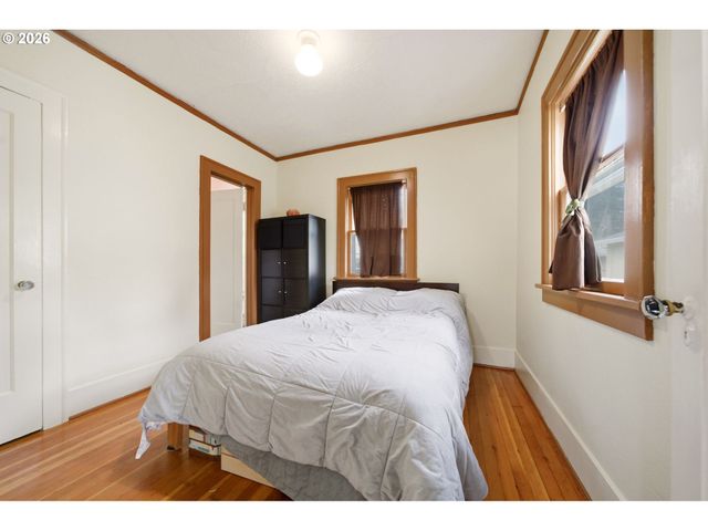 7135 Se GLADSTONE St, Portland, OR 97206