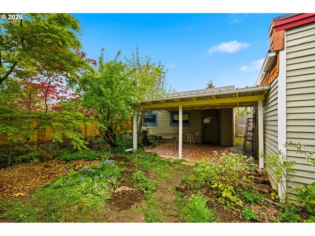 7135 Se GLADSTONE St, Portland, OR 97206