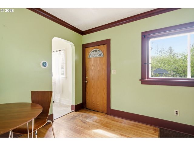 7135 Se GLADSTONE St, Portland, OR 97206