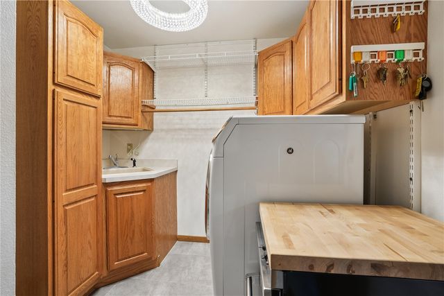 4408 NE Toad Rd, Iowa City, IA 52240