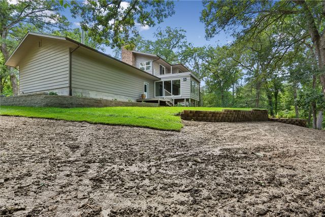 4408 NE Toad Rd, Iowa City, IA 52240