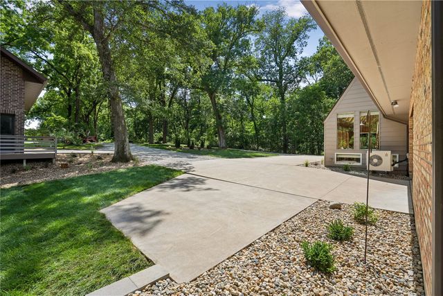 4408 NE Toad Rd, Iowa City, IA 52240