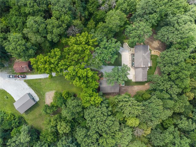 4408 NE Toad Rd, Iowa City, IA 52240