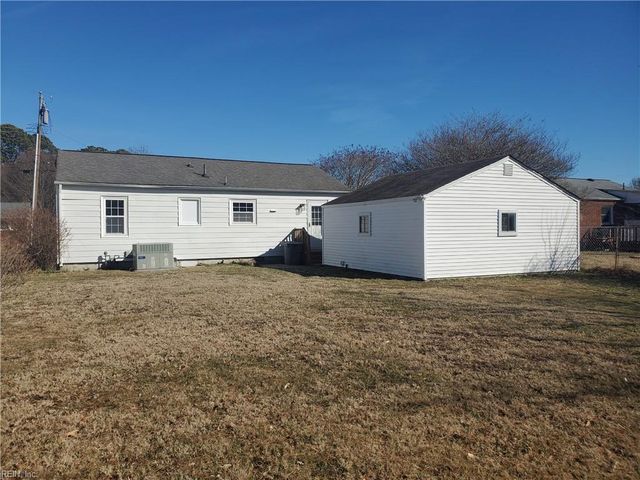 307 Dover RD, Hampton, VA 23666