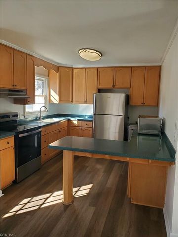 307 Dover RD, Hampton, VA 23666