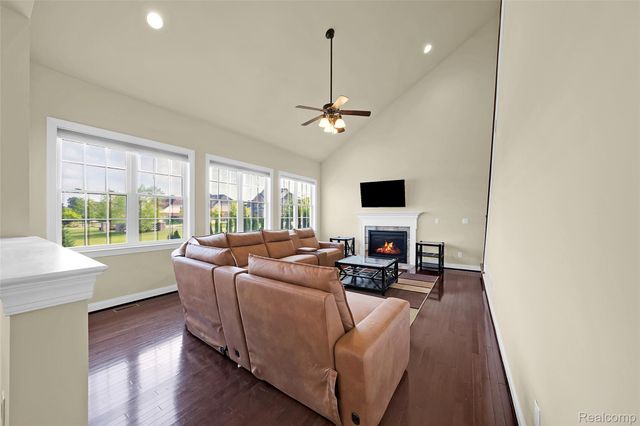 50584 Telluride, Canton Charter Township, MI 48187