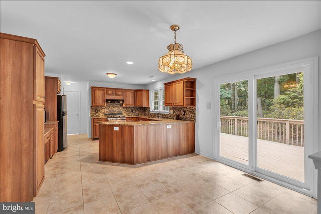 32 CONSTITUTION DR, Southampton, NJ 08088