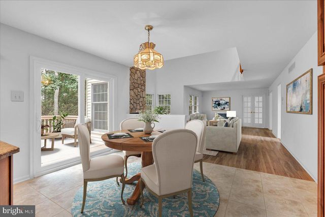 32 CONSTITUTION DR, Southampton, NJ 08088