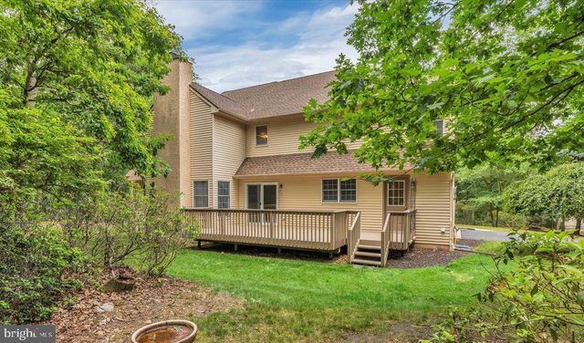 32 CONSTITUTION DR, Southampton, NJ 08088