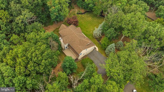 32 CONSTITUTION DR, Southampton, NJ 08088