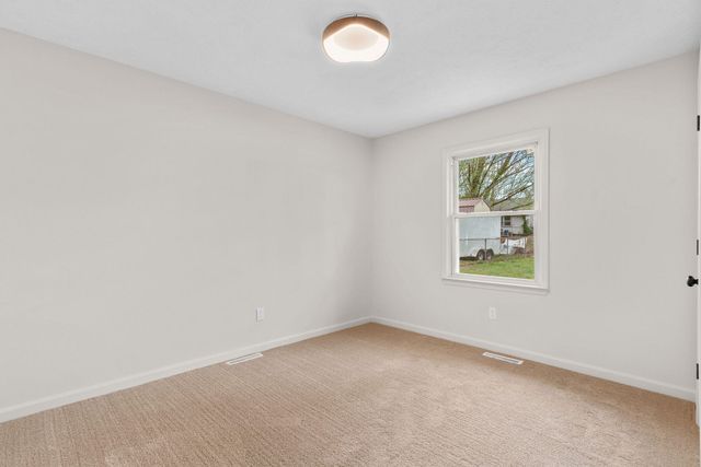 3643 W State Street, Springfield, MO 65802