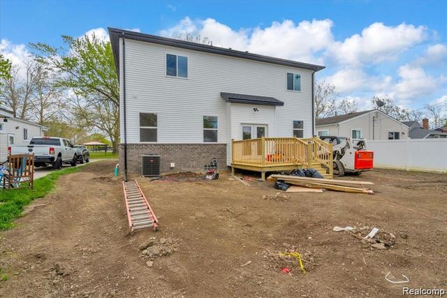 1876 Mckinley Street, Wyandotte, MI 48192