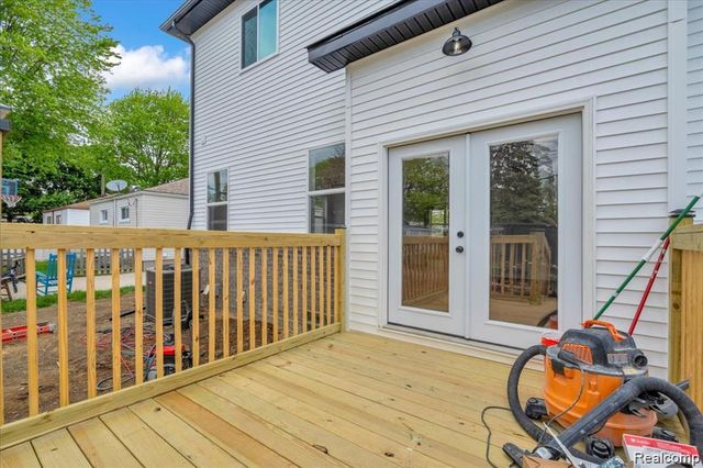 1876 Mckinley Street, Wyandotte, MI 48192