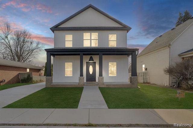1876 Mckinley Street, Wyandotte, MI 48192