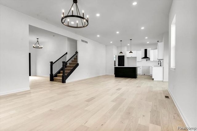 1876 Mckinley Street, Wyandotte, MI 48192