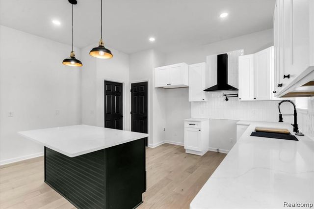 1876 Mckinley Street, Wyandotte, MI 48192