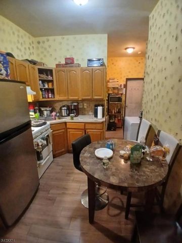 19 Stevens Ave, Jersey City, NJ 07305