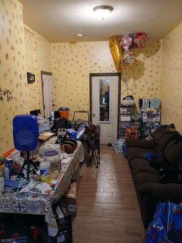 19 Stevens Ave, Jersey City, NJ 07305