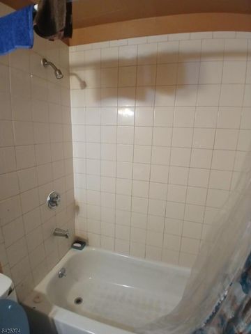 19 Stevens Ave, Jersey City, NJ 07305