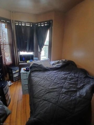 19 Stevens Ave, Jersey City, NJ 07305