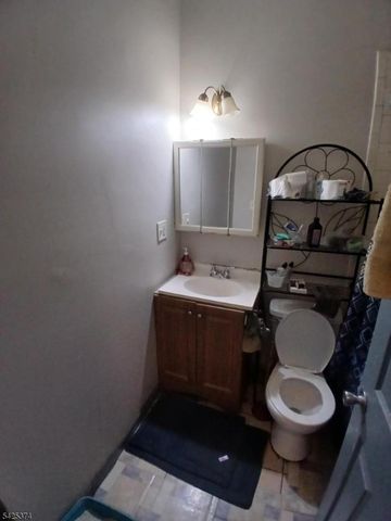 19 Stevens Ave, Jersey City, NJ 07305