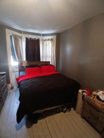 19 Stevens Ave, Jersey City, NJ 07305