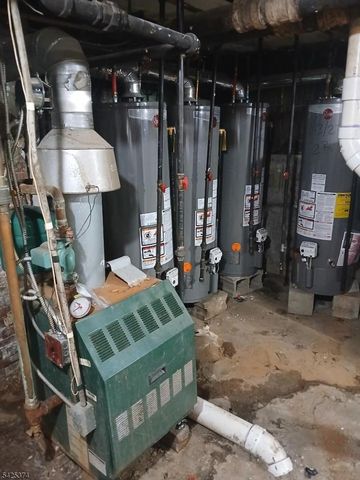 19 Stevens Ave, Jersey City, NJ 07305