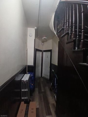 19 Stevens Ave, Jersey City, NJ 07305