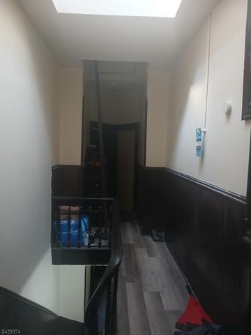 19 Stevens Ave, Jersey City, NJ 07305