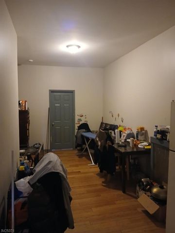 19 Stevens Ave, Jersey City, NJ 07305