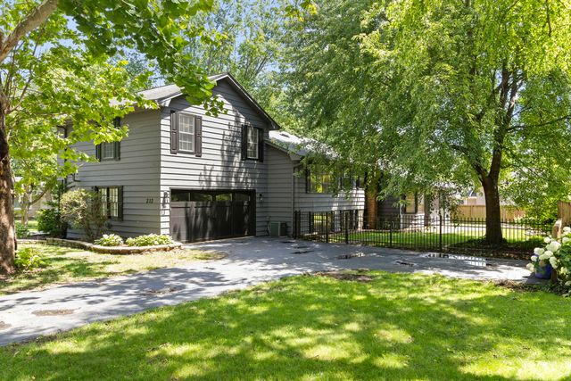 212 Tamarack Avenue, Naperville, IL 60540